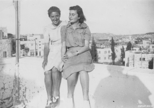 Syma and Nauma in Jerusalem, Israel, late 1930s